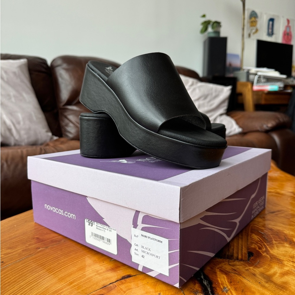 Mari Platform in Black from Novacas ✨Vegan✨